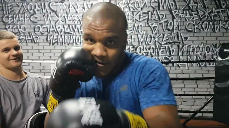 Беленюк ярко прокомментировал бой "красавца" Усика с "крепким орешком" Бриедисом Беленюк ярко прокомментировал бой "красавца" Усика с "крепким орешком" Бриедисом