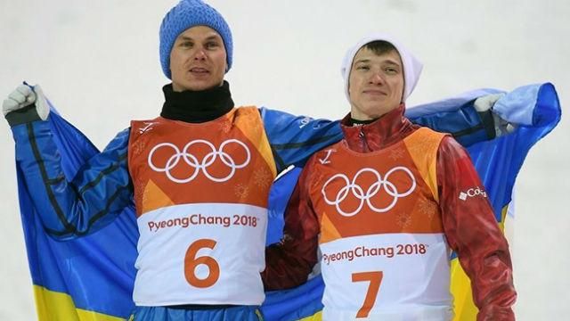 Обійми Олександра Абраменка з росіянином: Бутусов пояснив, чому це не "зрада" Обійми Олександра Абраменка з росіянином: Бутусов пояснив, чому це не "зрада"