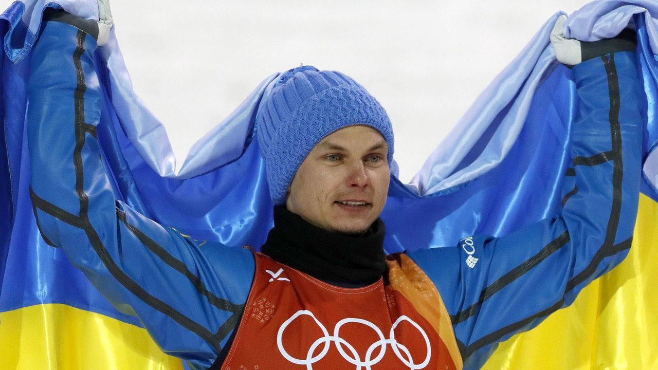 У кого Президент "одолжил" деньги на квартиру Абраменко