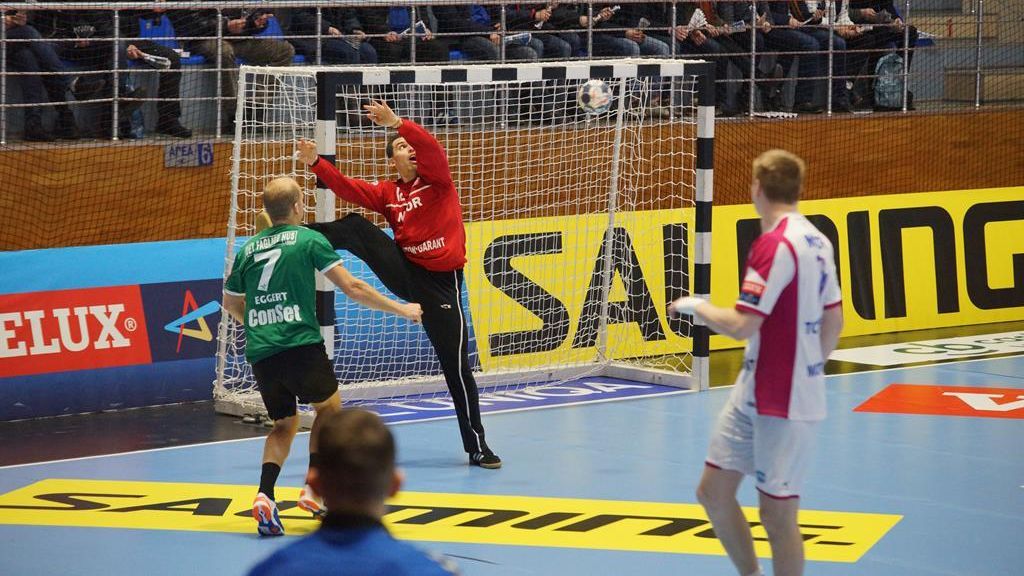 Гандбол: "Мотор" прикро поступився "Скйорну" та вибув із Ліги чемпіонів Гандбол: "Мотор" прикро поступився "Скйорну" та вибув із Ліги чемпіонів