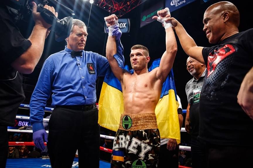 Непобедимый украинский боксер требует чемпионский бой