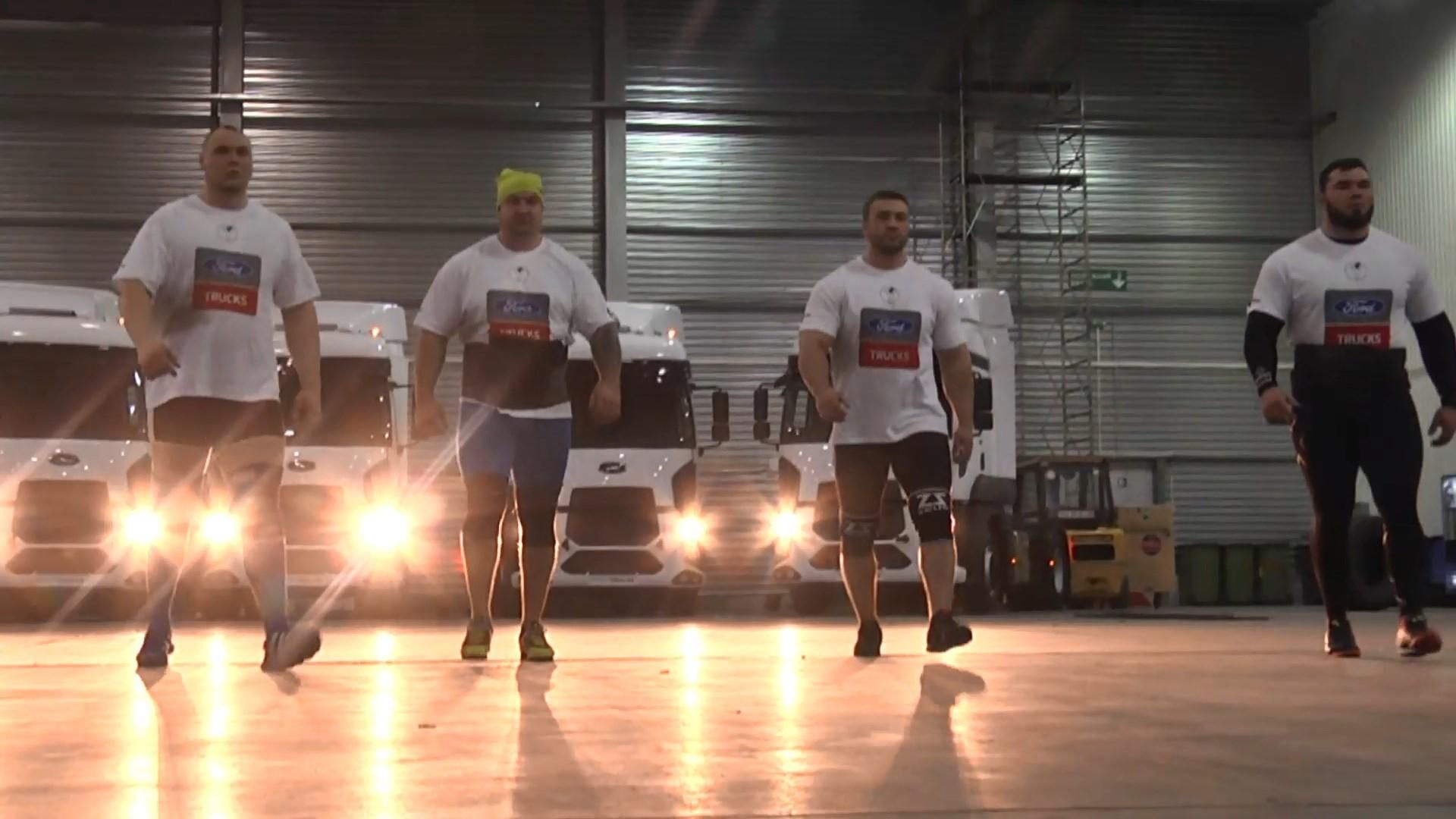 Четверо українських стронгменів встановили рекорд України: сильне відео Четверо українських стронгменів встановили рекорд України: сильне відео