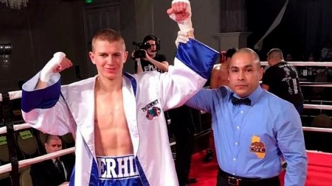Як український боксер "знищив" американця: відео переможного бою Як український боксер "знищив" американця: відео переможного бою