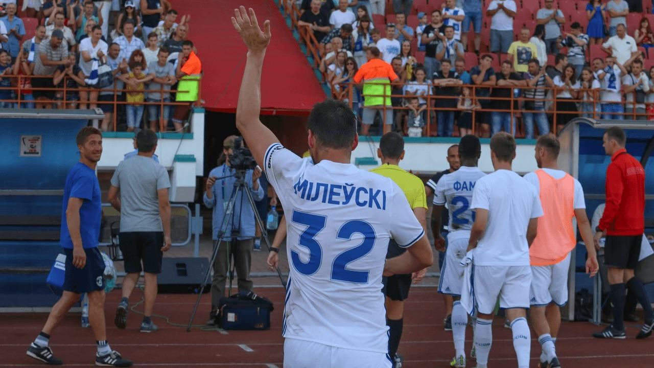 Мілевський став водієм автобуса, що везе "Динамо" до чемпіонства: промовисте відео Мілевський став водієм автобуса, що везе "Динамо" до чемпіонства: промовисте відео