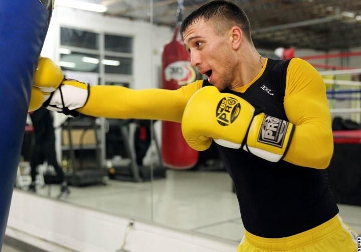 Ломаченко - Линарес: Ломаченко предложив Линаресу пари - видео Ломаченко - Линарес: Ломаченко предложив Линаресу пари - видео