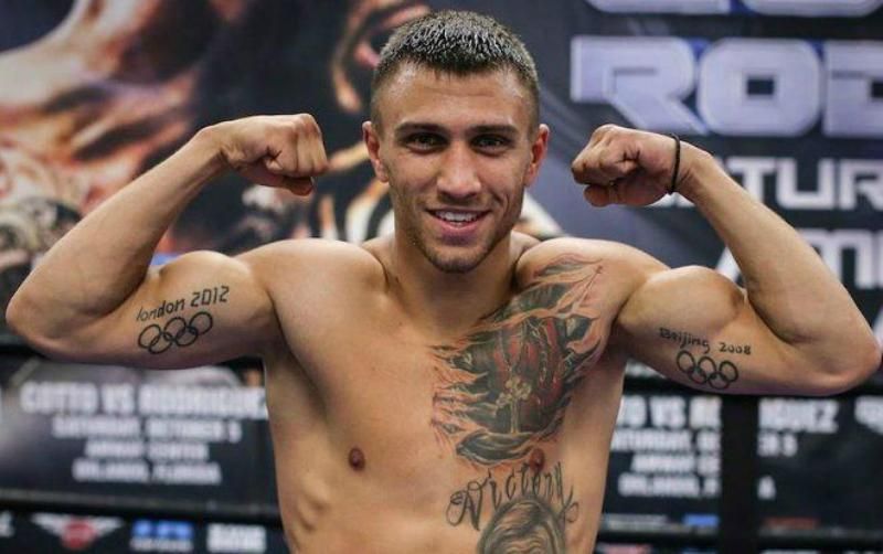 Як Василь Ломаченко готується встановити рекорд в поєдинку з Хорхе Лінаресом Як Василь Ломаченко готується встановити рекорд в поєдинку з Хорхе Лінаресом