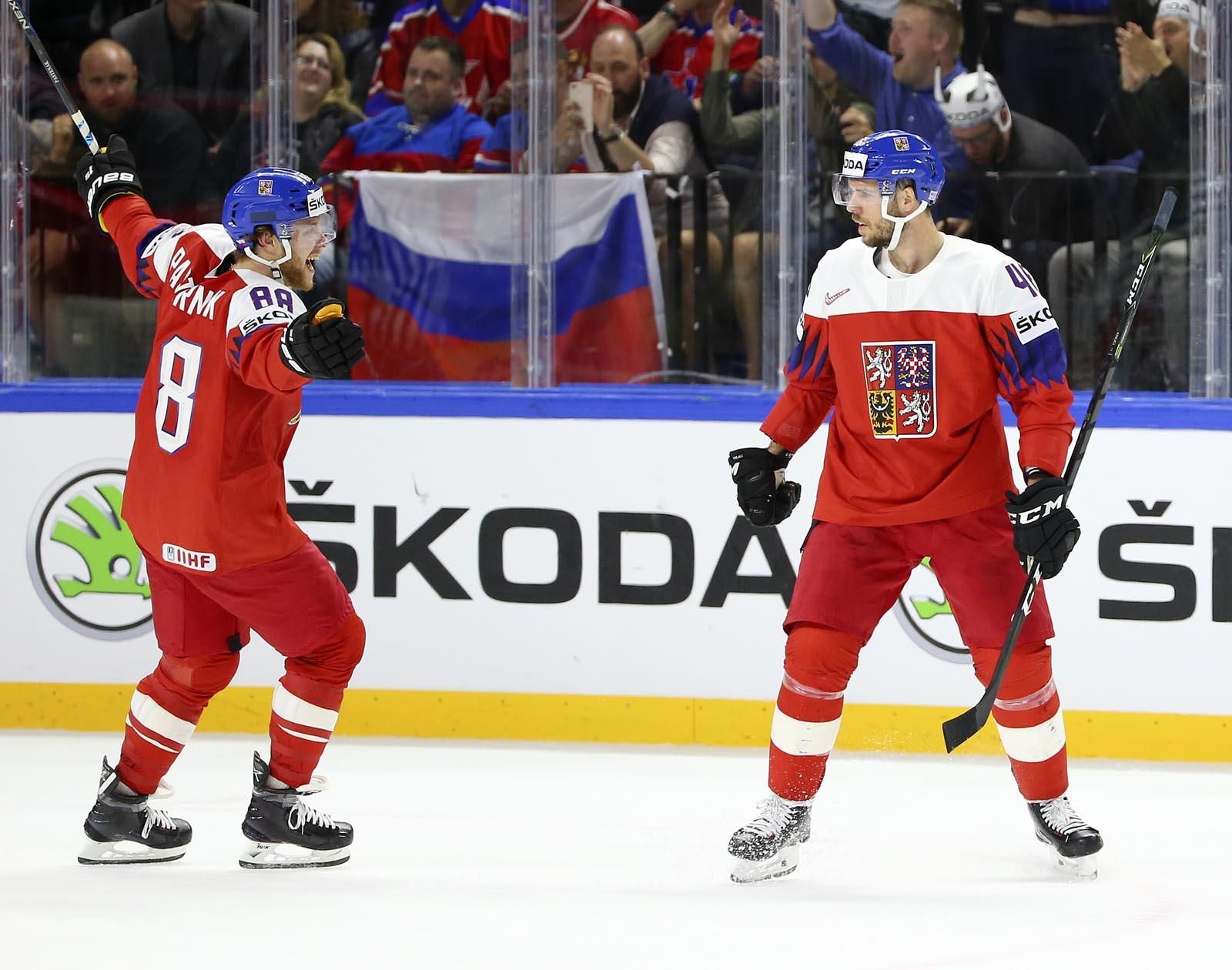 Чемпіонат світу з хокею: поразка Росії, розгром від Канади, запекла боротьба США та Латвії Чемпіонат світу з хокею: поразка Росії, розгром від Канади, запекла боротьба США та Латвії