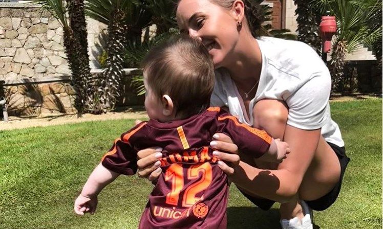 Різатдінова поділилась новими фото свого піврічного сина Різатдінова поділилась новими фото свого піврічного сина