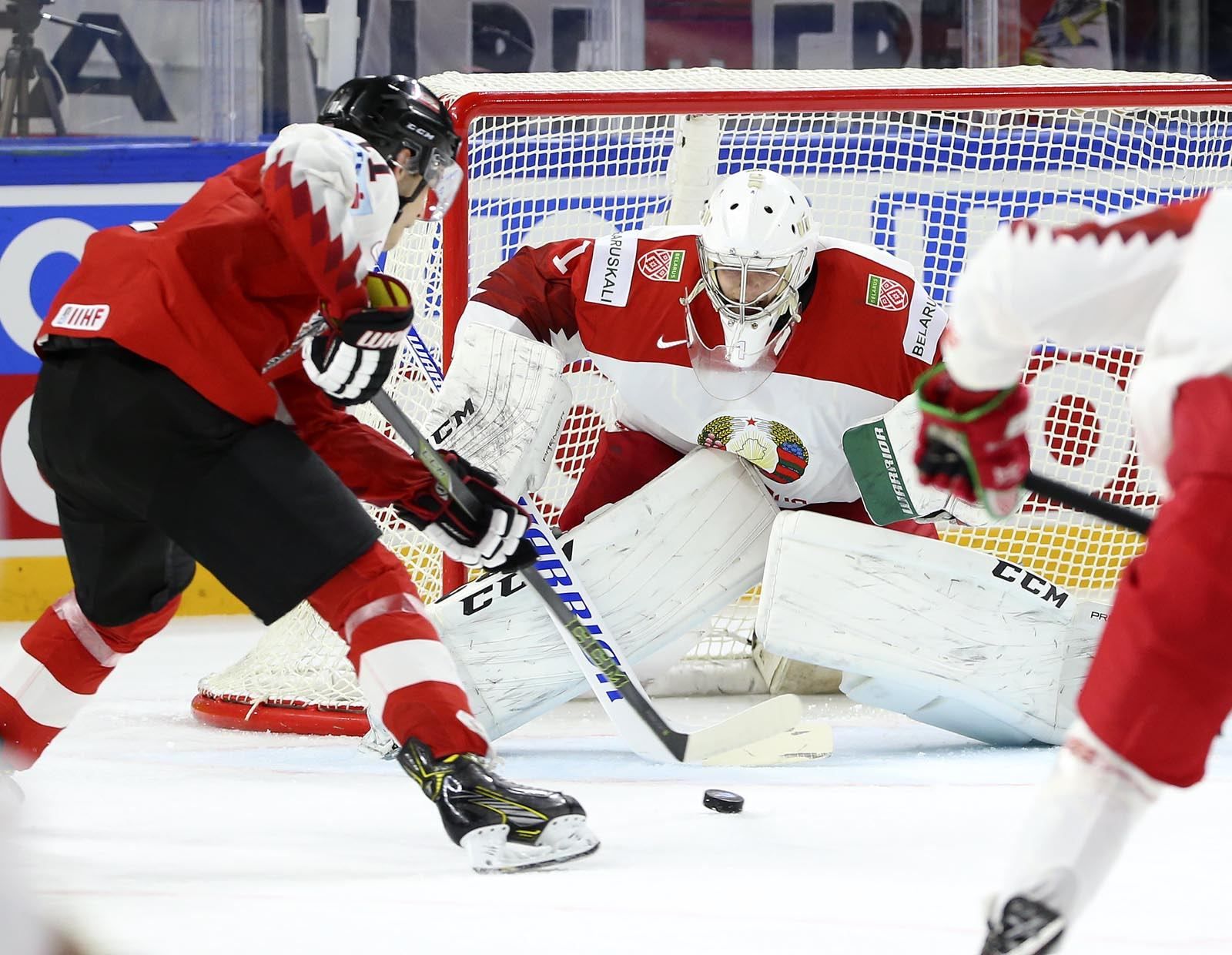 Чемпіонат світу з хокею: Канада пропускає п’ять шайб, Білорусь вилітає з елітного дивізіону