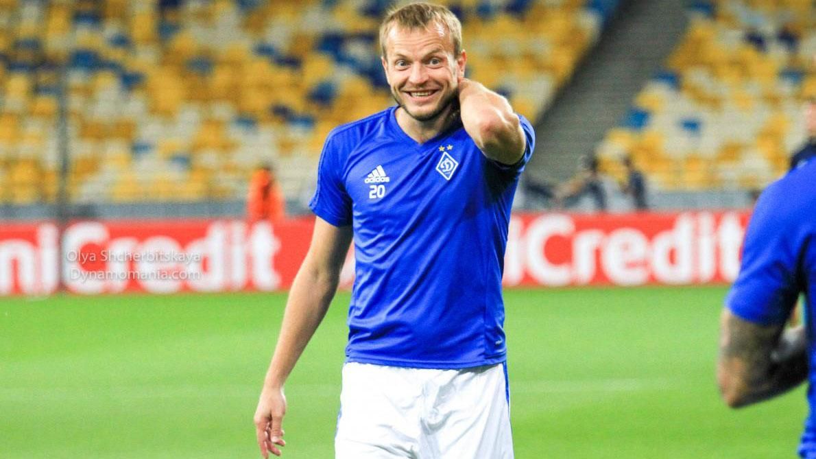 Легенду "Динамо" Олега Гусева с почестями проводили на пенсию Легенду "Динамо" Олега Гусева с почестями проводили на пенсию