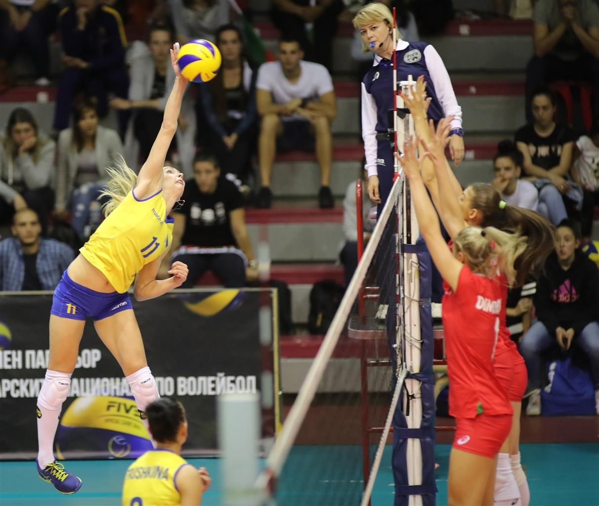 Золотая Евролига: мужская сборная Украины разгромила Словению, женщины уступили Болгарии