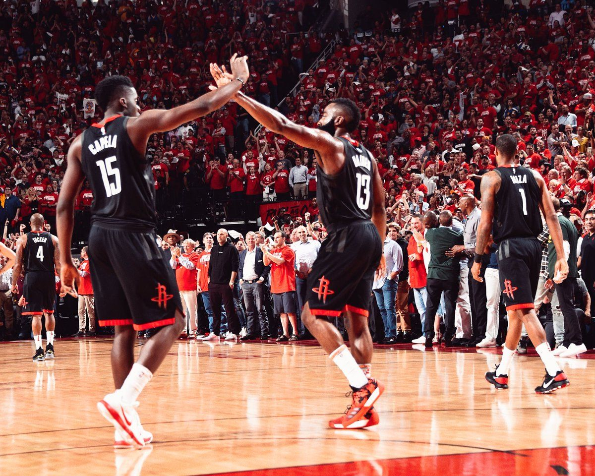 "Хьюстон" выиграл у "Голден Стэйт" и вышел вперед в серии в финале Западной конференции