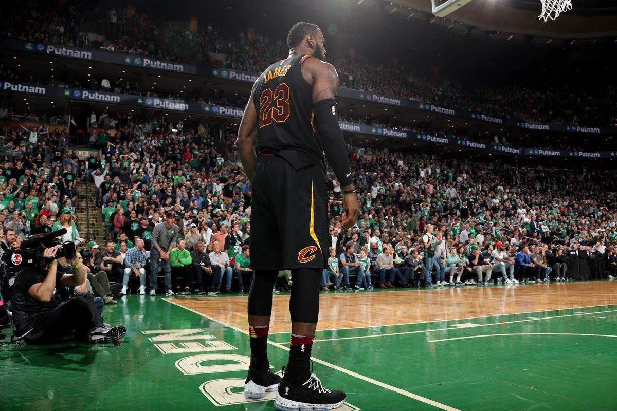 "Кливленд" обыграл на выезде "Бостон" и вышел в финал НБА "Кливленд" обыграл на выезде "Бостон" и вышел в финал НБА