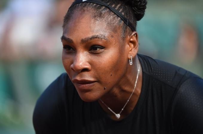 Серена Уильямс сыграла на "Ролан Гаррос" в костюме кошки Серена Уильямс сыграла на "Ролан Гаррос" в костюме кошки