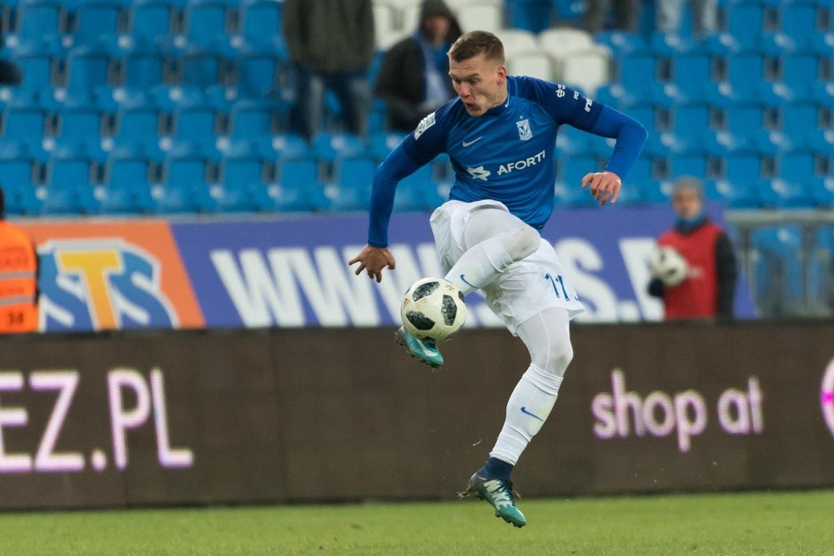 Український футболіст покидає польський клуб Український футболіст покидає польський клуб