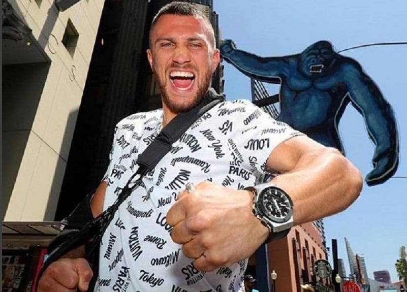 Арнольд Шварценеггер зробив сюрприз Ломаченку: опублікували відео Арнольд Шварценеггер зробив сюрприз Ломаченку: опублікували відео