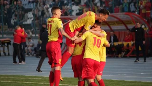 Українська команда втратила сім гравців основи та весь тренерський штаб Українська команда втратила сім гравців основи та весь тренерський штаб