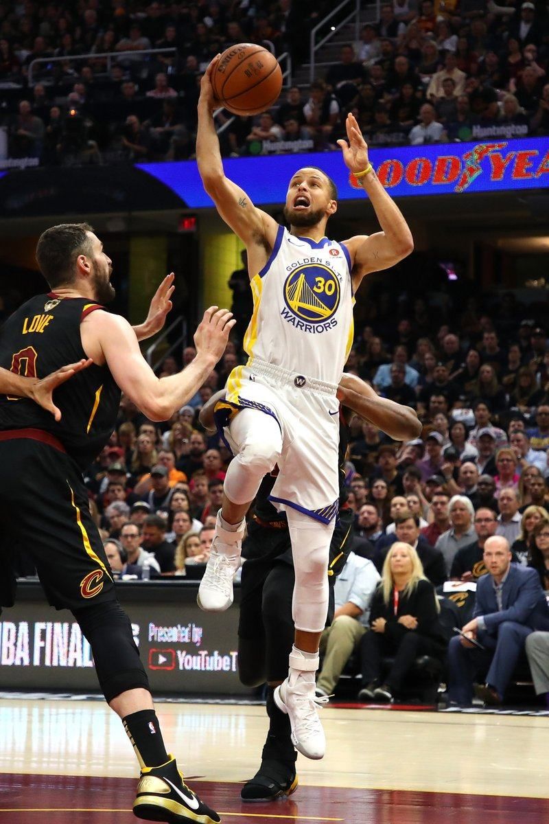 "Голден Стейт" стали чемпіонами НБА "Голден Стейт" стали чемпіонами НБА