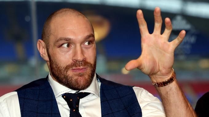 Цыганский король Тайсон Фьюри вернулся на ринг со странной победой Цыганский король Тайсон Фьюри вернулся на ринг со странной победой