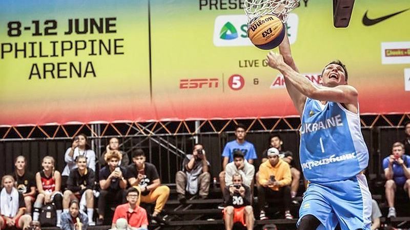 Дмитро Кривенко виграв чемпіонат світу зі слем-данків Дмитро Кривенко виграв чемпіонат світу зі слем-данків