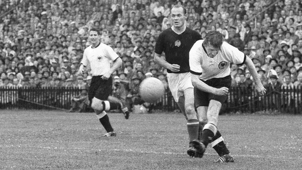 ЧМ-1954 по футболу: побоище и чудо в Берне, золотой допинг и звездный самоубийца