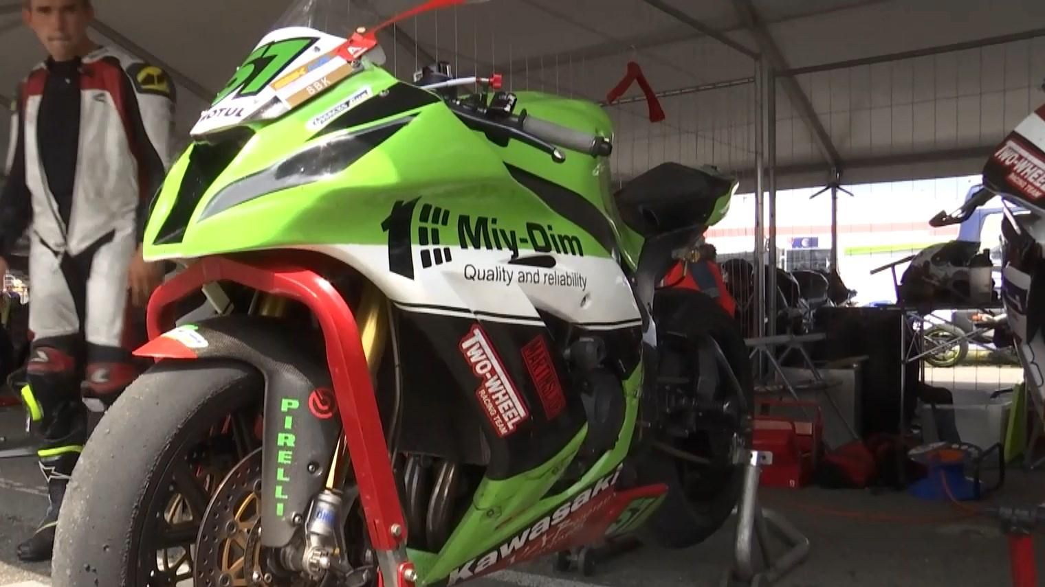 Киев содрогнулся от рева и грохота опасных соревнований Киев содрогнулся от рева и грохота опасных соревнований