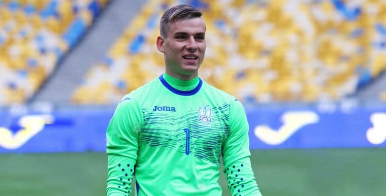 Вратарь сборной Украины перейдет в мадридский "Реал" за 9 миллионов евро