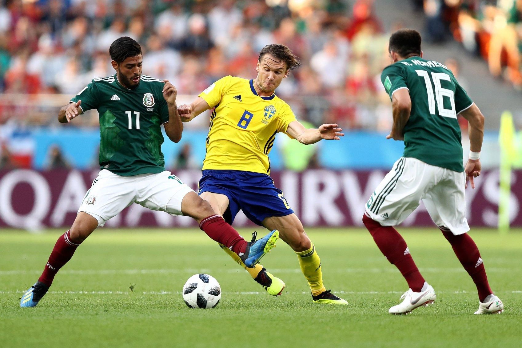 Швеция разгромила Мексику и вышла в плей-офф Чемпионата мира