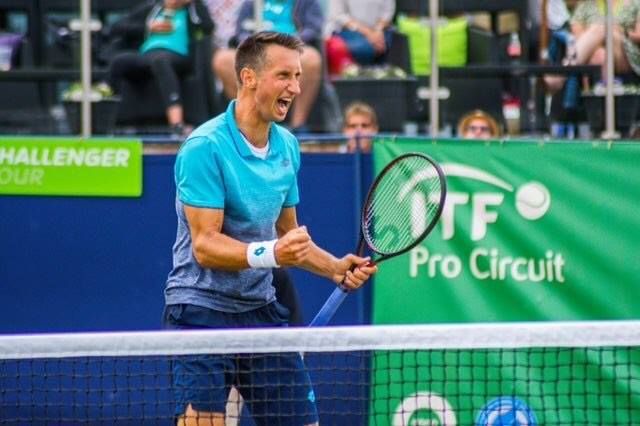 "Летючий" Стаховський похвалився ефектною перемогою напередодні старту на Wimbledon
