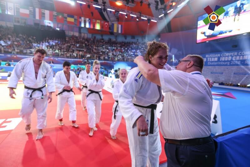 Збірна України здобула бронзові нагороди на командному Чемпіонаті Європи в Росії
Збірна України здобула бронзові нагороди на командному Чемпіонаті Європи в Росії