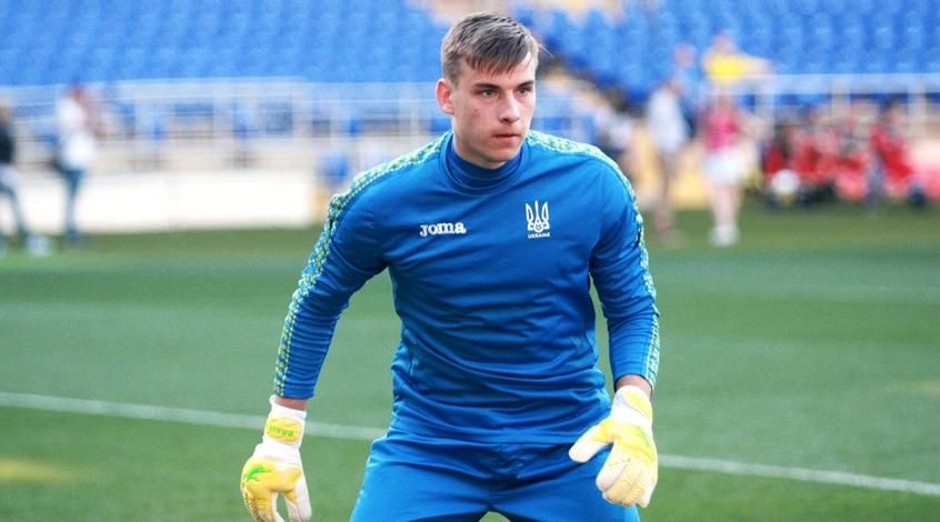 Украинца Лунина официально представили в качестве игрока мадридского "Реала": видео