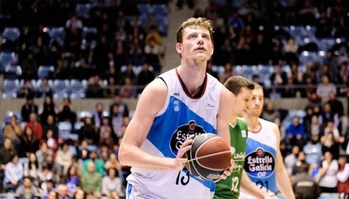 Баскетболист сборной Украины Пустовой перешел в "Барселону"