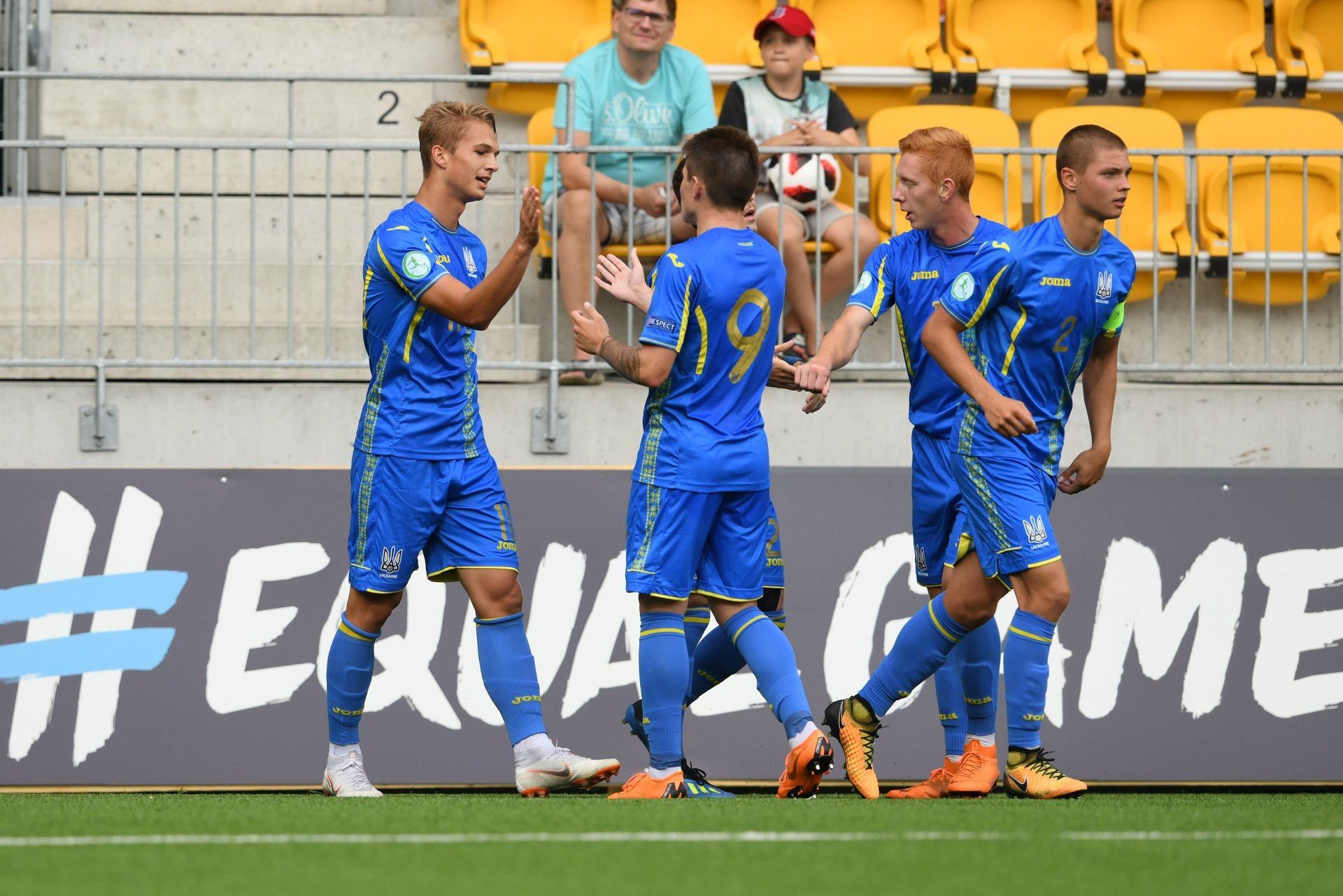 Збірна України розгромно поступилася Португалії на юнацькому Чемпіонаті Європи з футболу