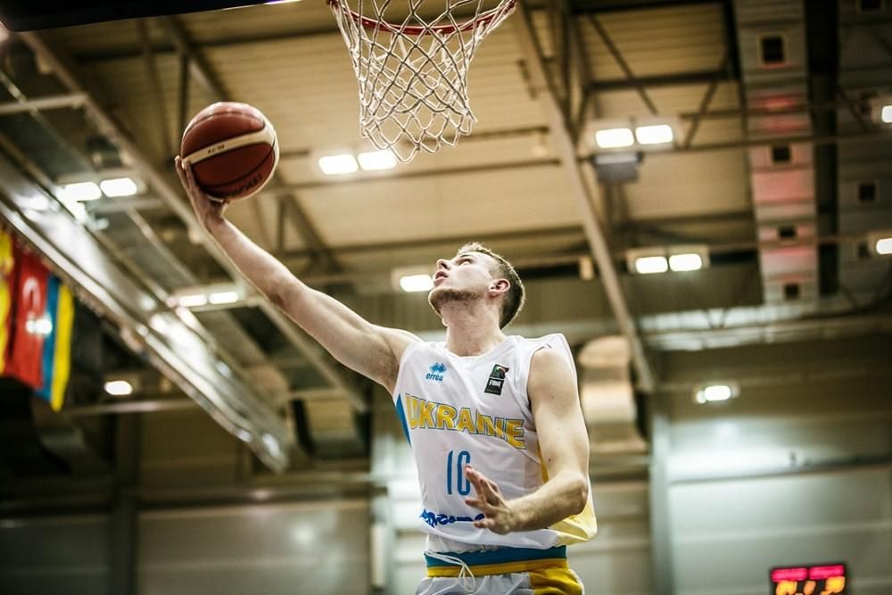 Збірна України з поразки стартувала на Євробаскеті-2018 Збірна України з поразки стартувала на Євробаскеті-2018