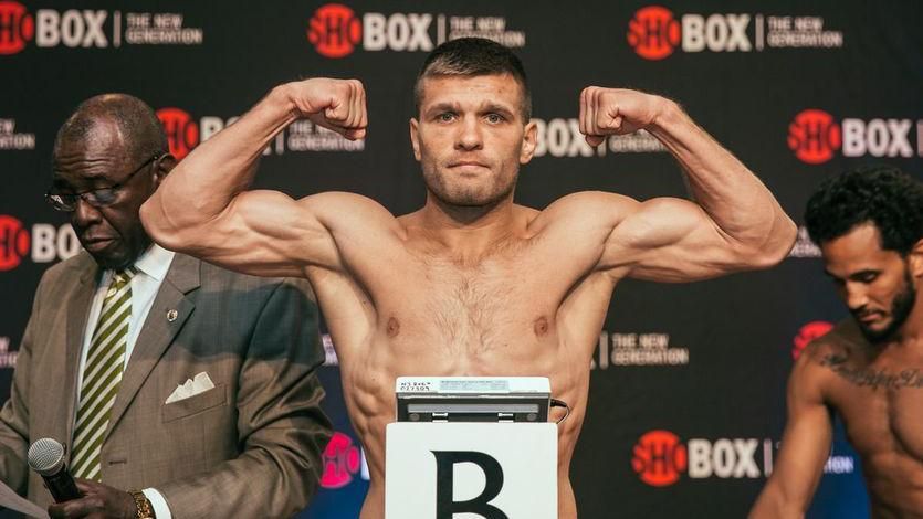 Украинец Деревянченко проведет чемпионский поединок за пояс IBF после отказа Головкина Украинец Деревянченко проведет чемпионский поединок за пояс IBF после отказа Головкина