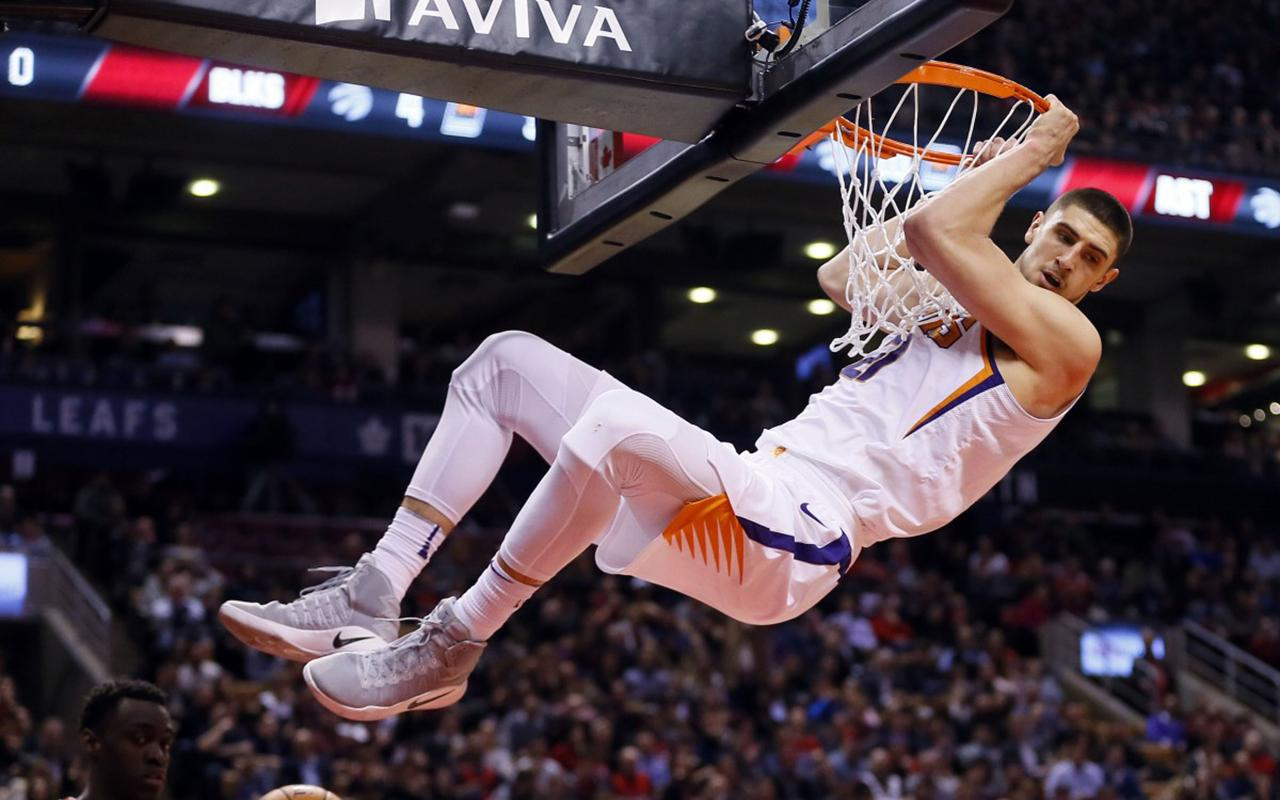 Клуб НБА проявляет интерес к украинскому баскетболисту