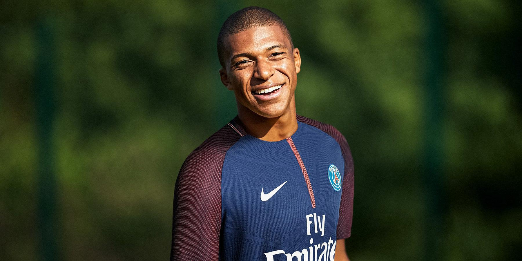 "Реал" готов заплатить за звездного игрока сборной Франции 272 млн. евро