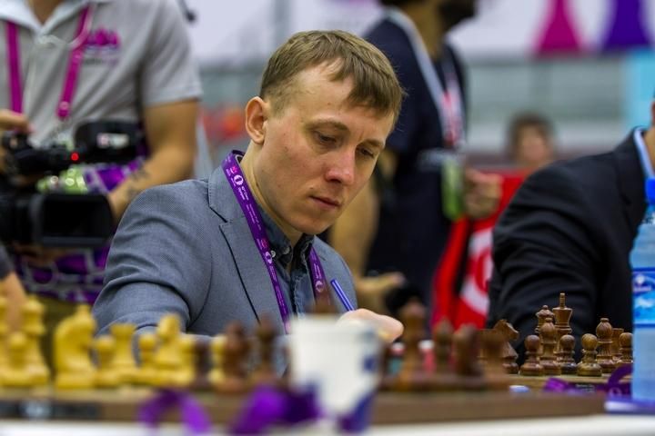 Український гросмейстер Пономарьов переміг найсильнішу шахістку світу