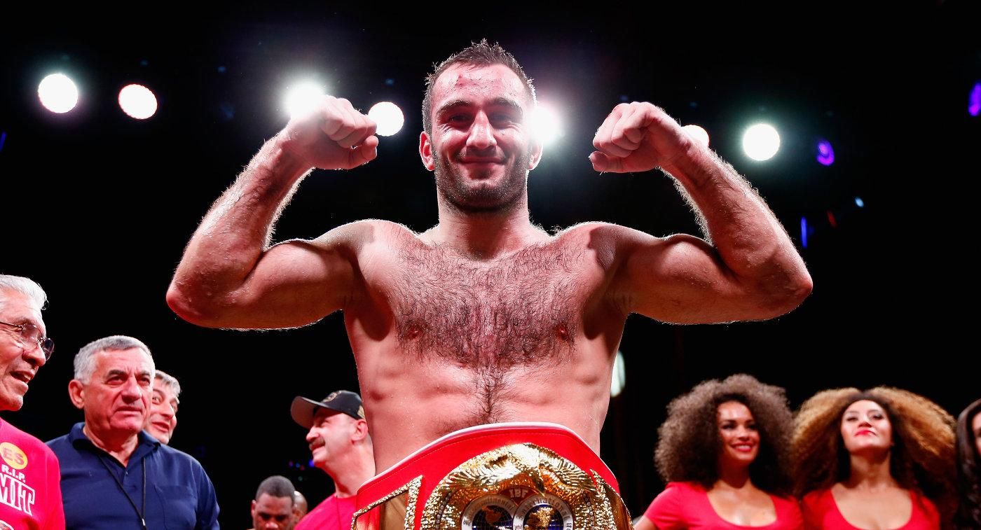 Гассиев признался, что считает Усика фаворитом боя Гассиев признался, что считает Усика фаворитом боя