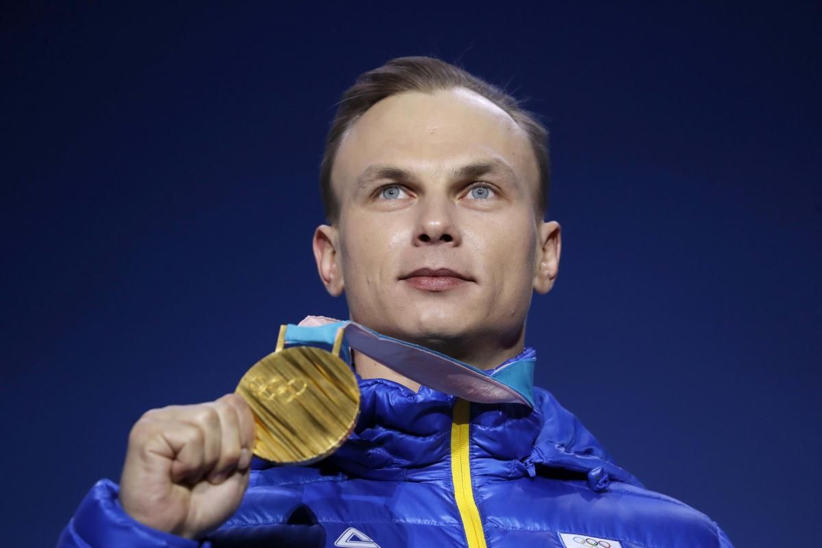 Олімпійський чемпіон Абраменко показав, як тренується у міжсезонні: відео Олімпійський чемпіон Абраменко показав, як тренується у міжсезонні: відео