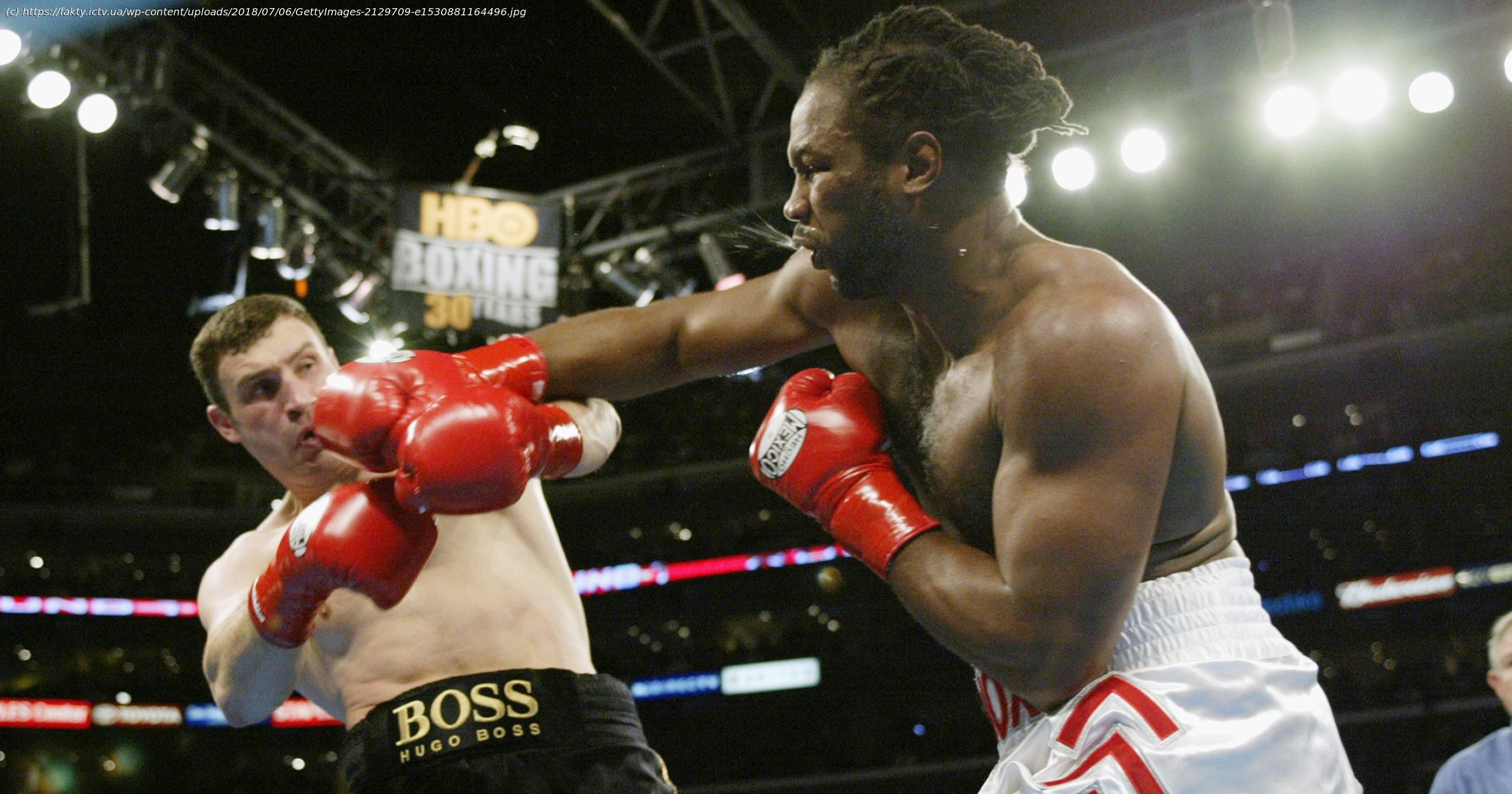 Виставковий бій між Кличком і Льюїсом не відбудеться: відомі причини Виставковий бій між Кличком і Льюїсом не відбудеться: відомі причини
