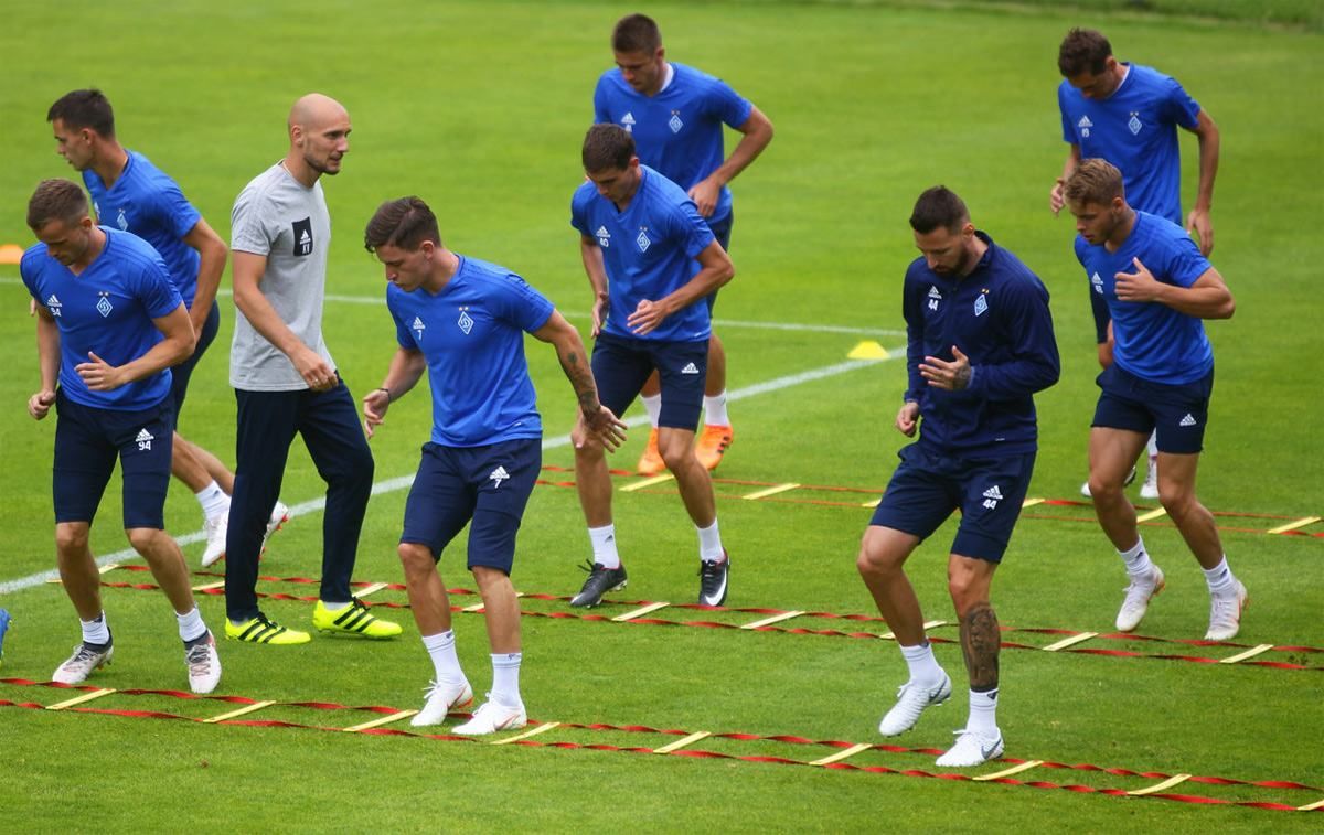 "Динамо" опублікувало заявку на новий сезон: відсутні декілька легіонерів "Динамо" опублікувало заявку на новий сезон: відсутні декілька легіонерів