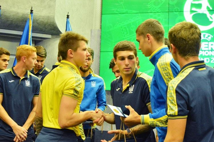 Петраков в сборной U-19 создал замечательный микроклимат, – Маркевич