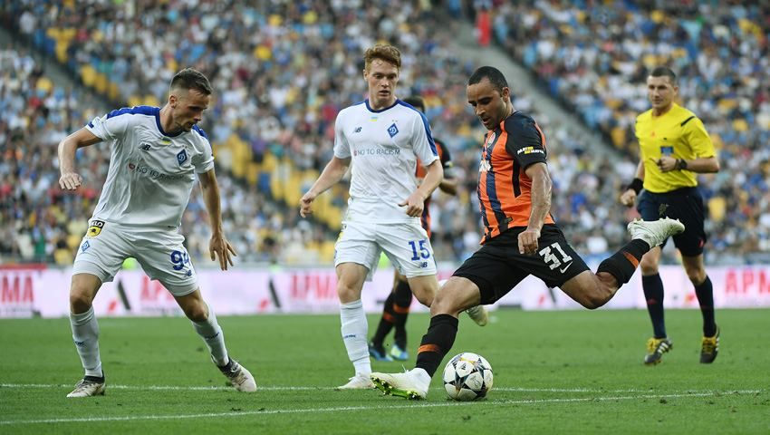 Футбол і Феміда: коли немає гри, говорять про арбітрів Футбол і Феміда: коли немає гри, говорять про арбітрів