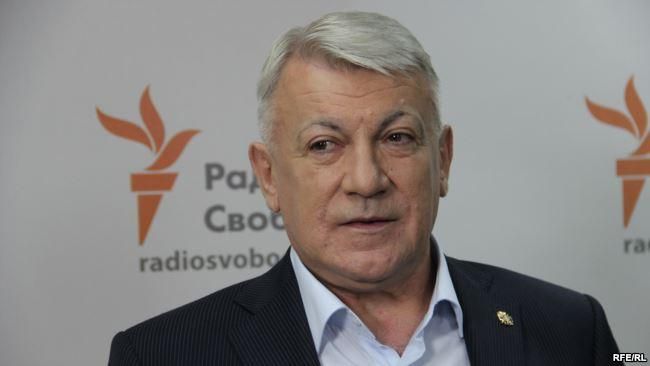 Президент вінницької "Ниви" звільнив тренера та зняв команду з чемпіонату постами у Facebook Президент вінницької "Ниви" звільнив тренера та зняв команду з чемпіонату постами у Facebook