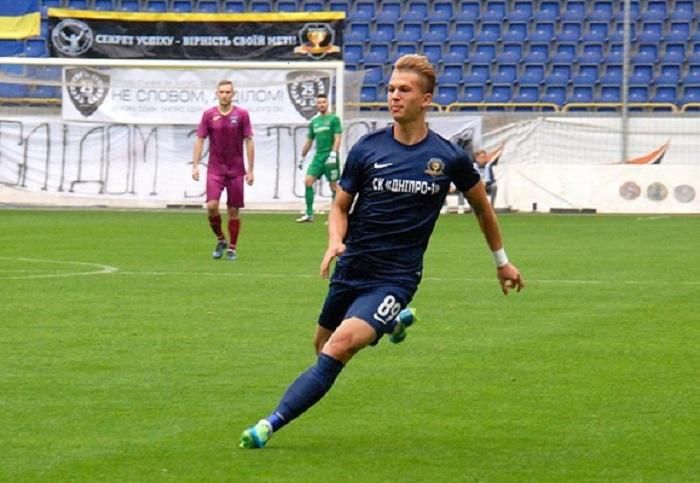 "Динамо" усилилось 18-летним форвардом из СК "Днепр-1" "Динамо" усилилось 18-летним форвардом из СК "Днепр-1"