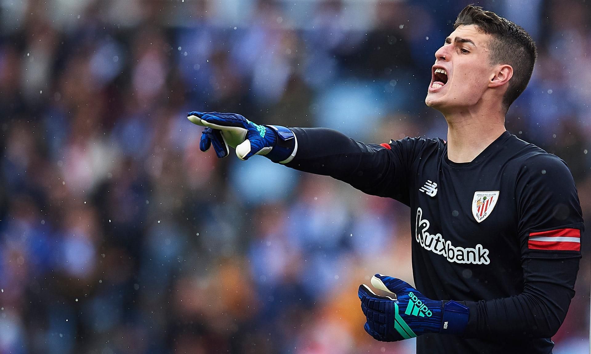 Английский "Челси" купил вратаря за рекордную сумму Английский "Челси" купил вратаря за рекордную сумму