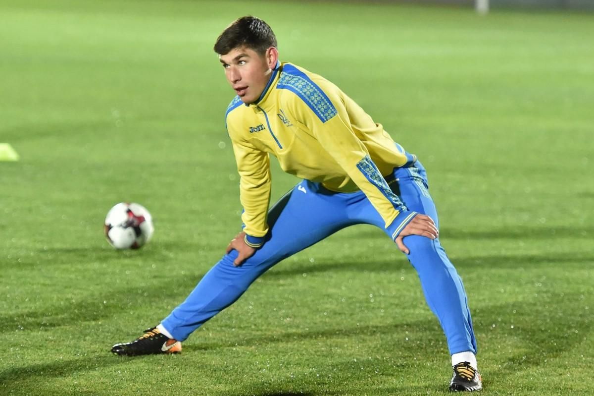 Украинец Малиновский снова забил гол в матче Лиги Европы: видео