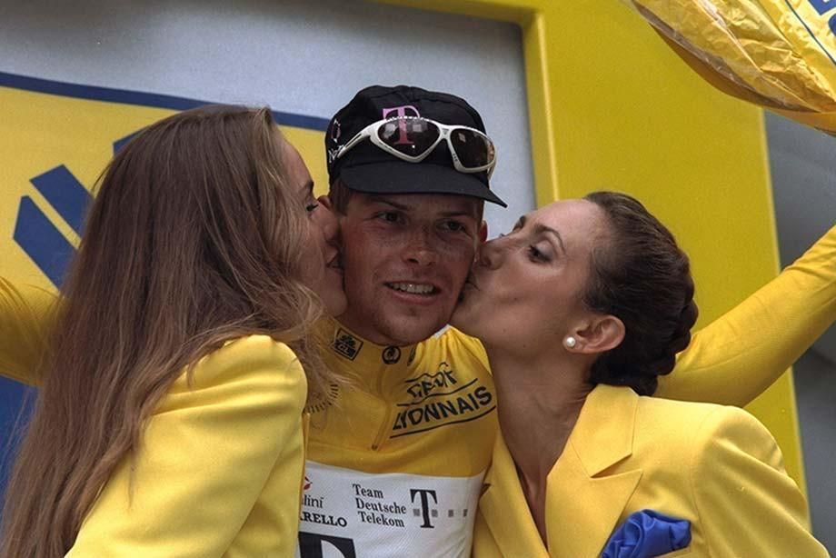 Переможця Tour de France затримали за напад на повію