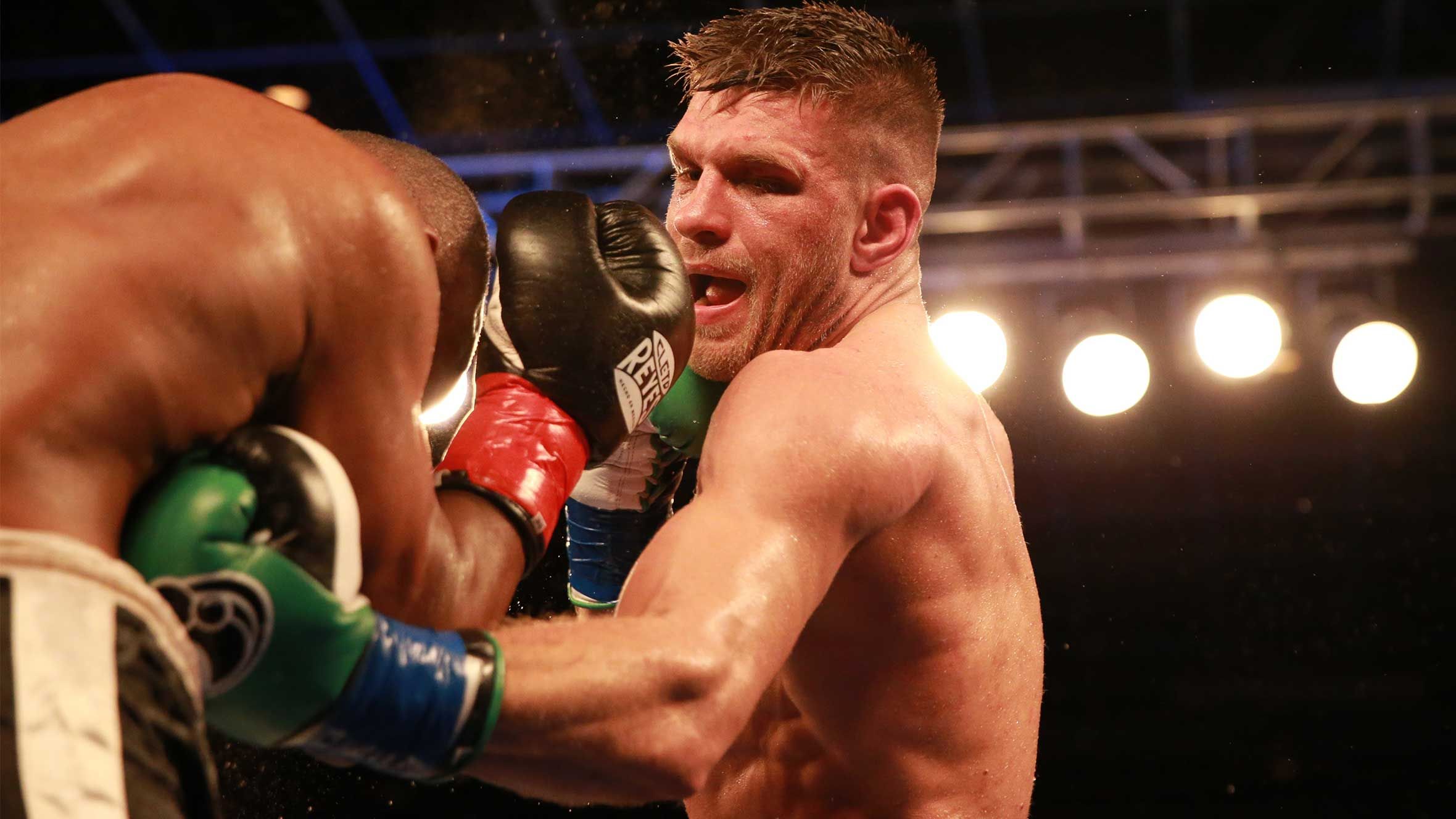 Бій українського боксера за чемпіонський титул перенесли Бій українського боксера за чемпіонський титул перенесли